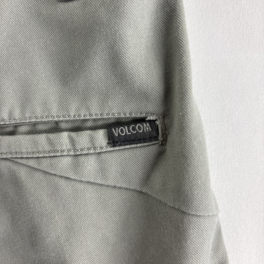 Volcom Men's Gray Corpo Class Size 30 Chino Shorts Cotton Casual Beach - Picture 7 of 7
